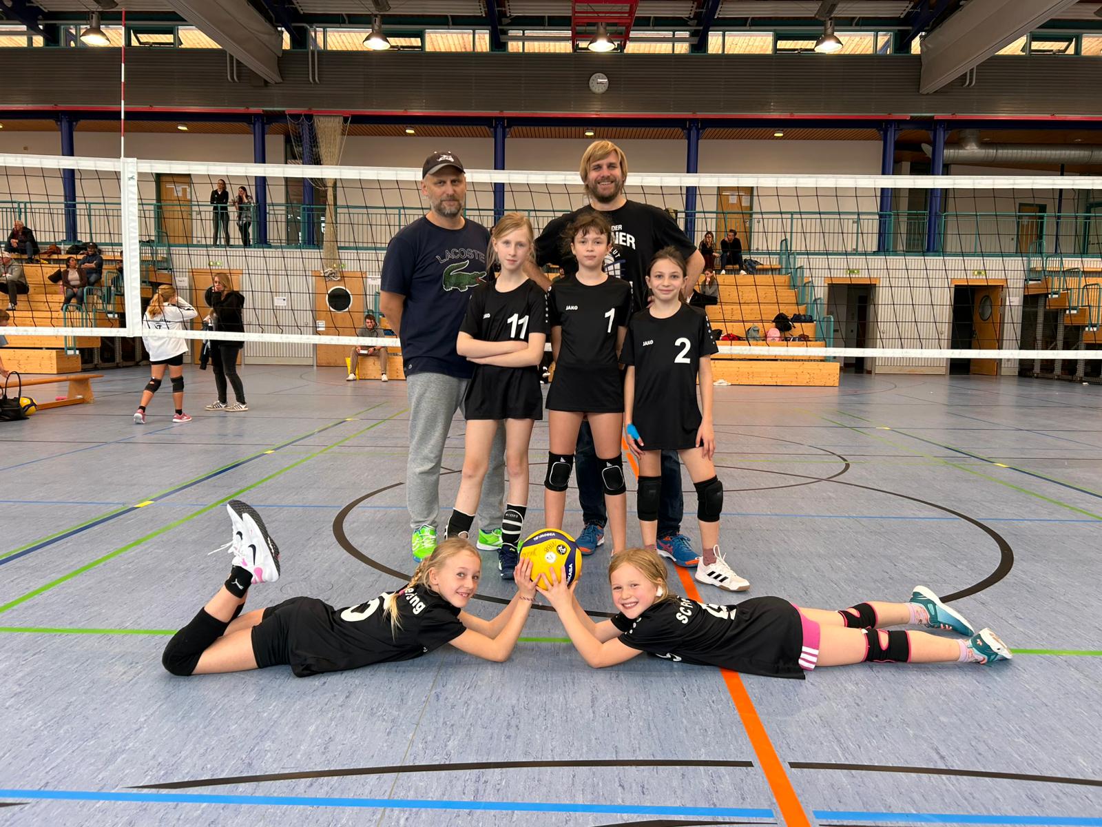 U12w – dezimiert, aber fast unschlagbar!